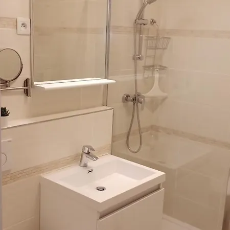 아파트 115 4 Etoiles Châtel-Guyon